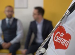 Burmistrz wraca z wakacji i od razu… kolejny filmik. Wyjaśniamy, o co w tym wszystkim chodzi