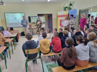 „Małe kroki, wielka zmiana – RAZEM DLA KLIMATU” – edukacja ekologiczna w szkołach powiatu radzyńskiego