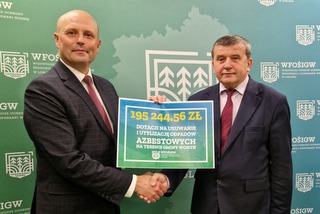 Gmina Wohyń pozyskała środki na usuwanie azbestu w gospodarstwach rolnych